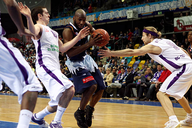 连续跑位找 连续跑位找