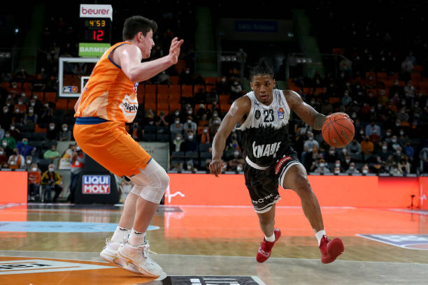 综合体育内容更新机制 实时追踪不间断